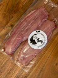 Picture of Wels roh | 2 Fischseiten | 400g - € 12,80